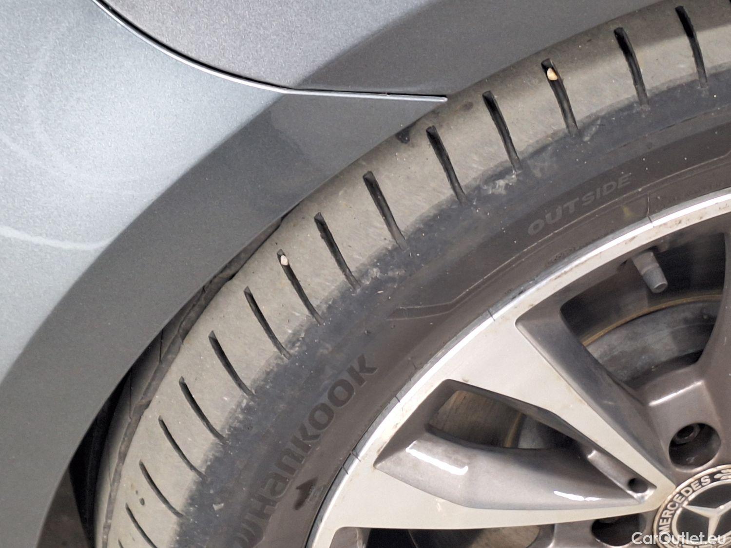  Mercedes  V-Klasse Mercedes, V-Class FL'19, Mercedes-Benz  V 220 d L2 9G-TRONIC Avantg #70