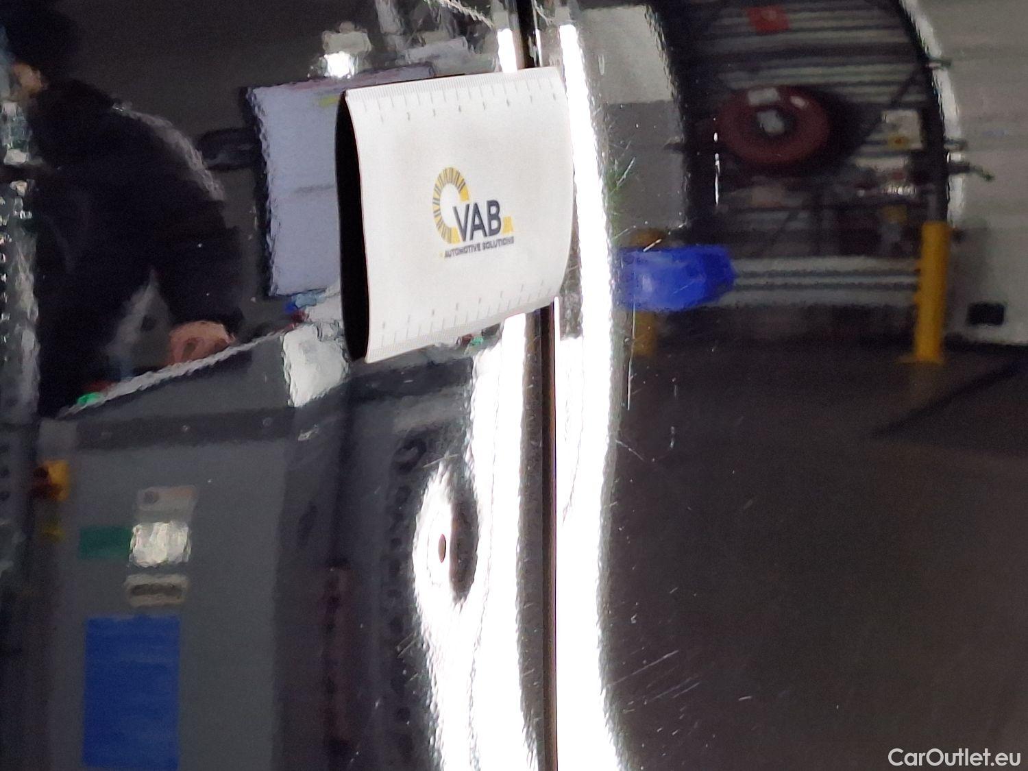  Mercedes  A-Klasse Mercedes, A-Class Berline '18, Mercedes-Benz  Limousine A 180 d DCT Busin #20