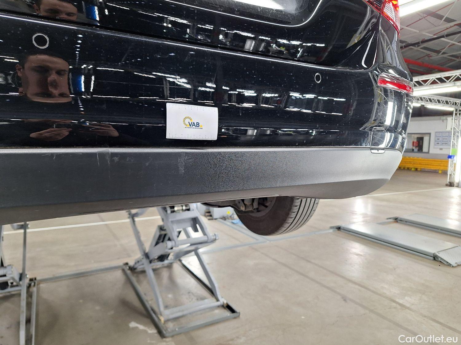  Mercedes  A-Klasse Mercedes, A-Class Berline '18, Mercedes-Benz  Limousine A 180 d DCT Busin #28