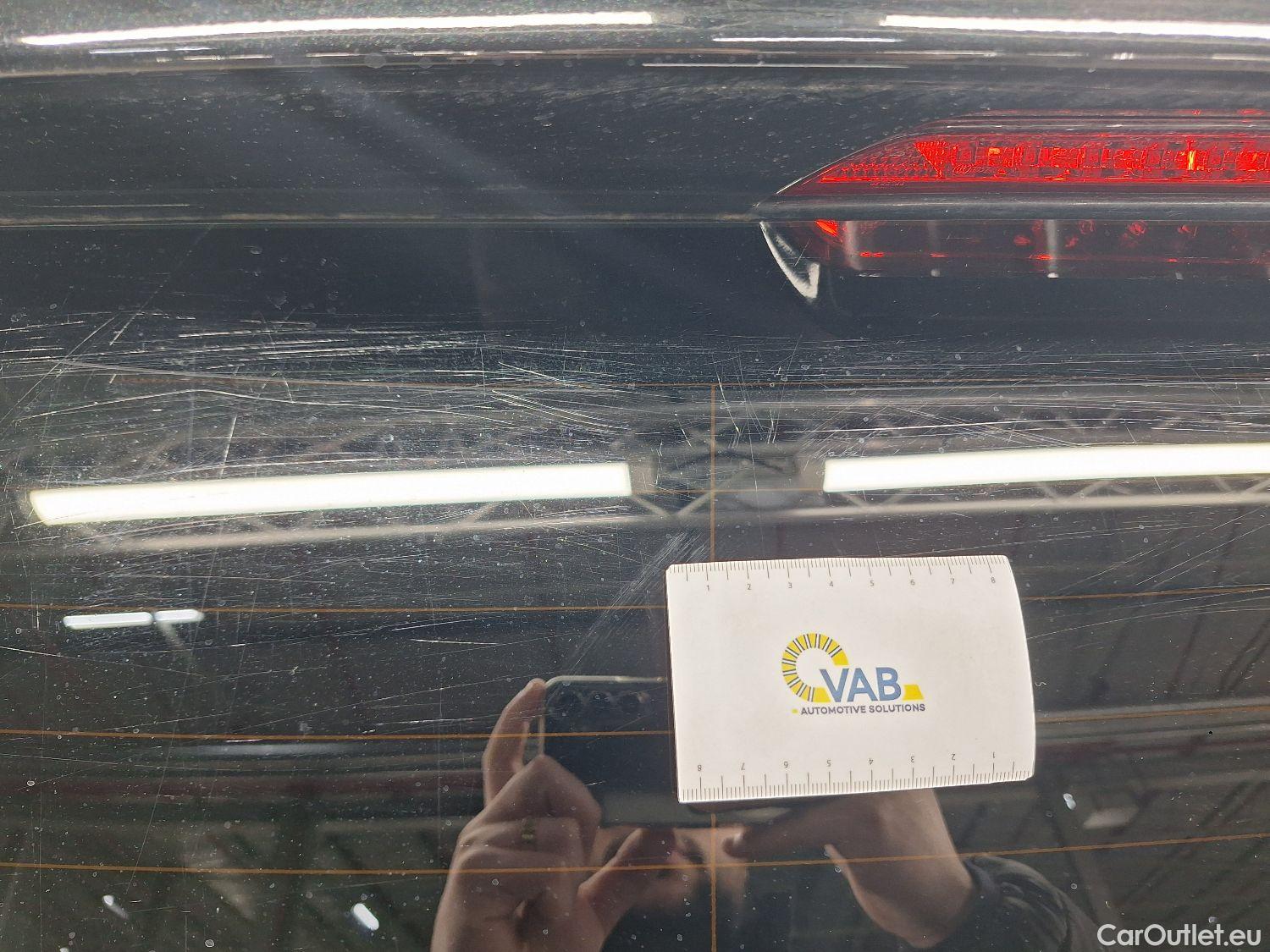  Peugeot  5008 Peugeot,  '16, Peugeot  1.5 BlueHDi 96kW S&S EAT8 GT Line 5d #38