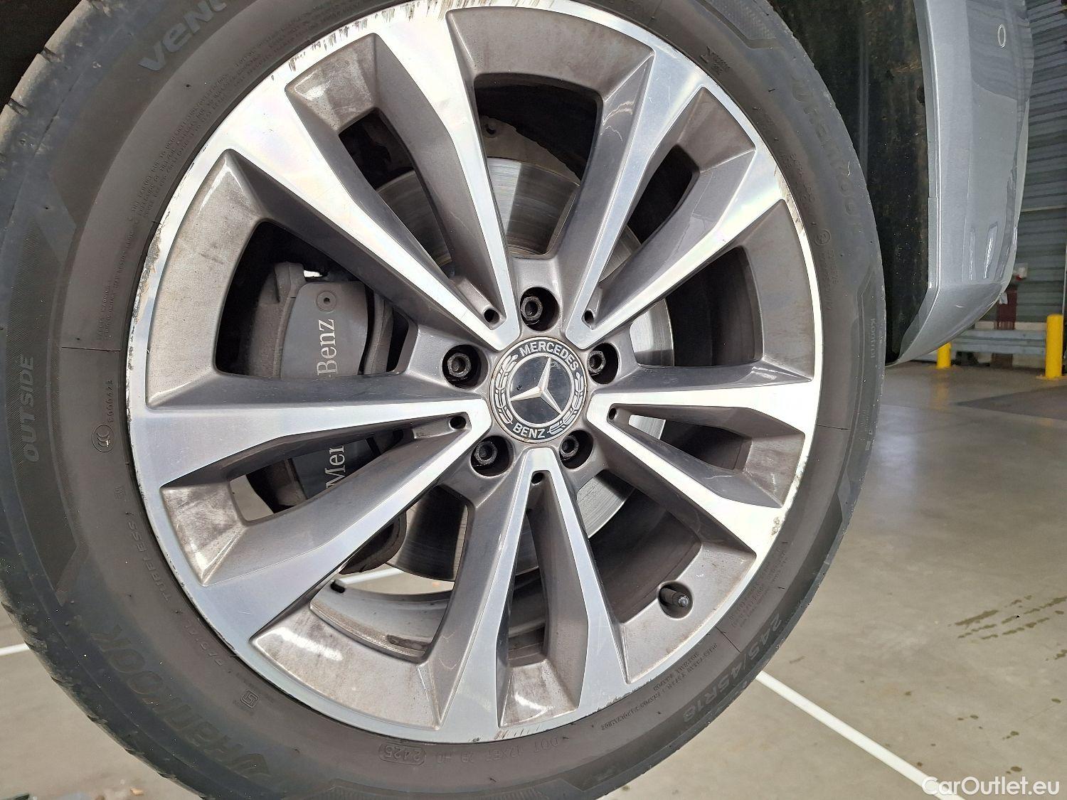  Mercedes  V-Klasse Mercedes, V-Class FL'19, Mercedes-Benz  V 220 d L2 9G-TRONIC Avantg #1