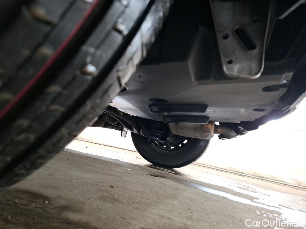  Toyota  Yaris TOYOTA  Hybride / 2019 / 5P / Berline Hybride 116h France Business Stage Acad #36