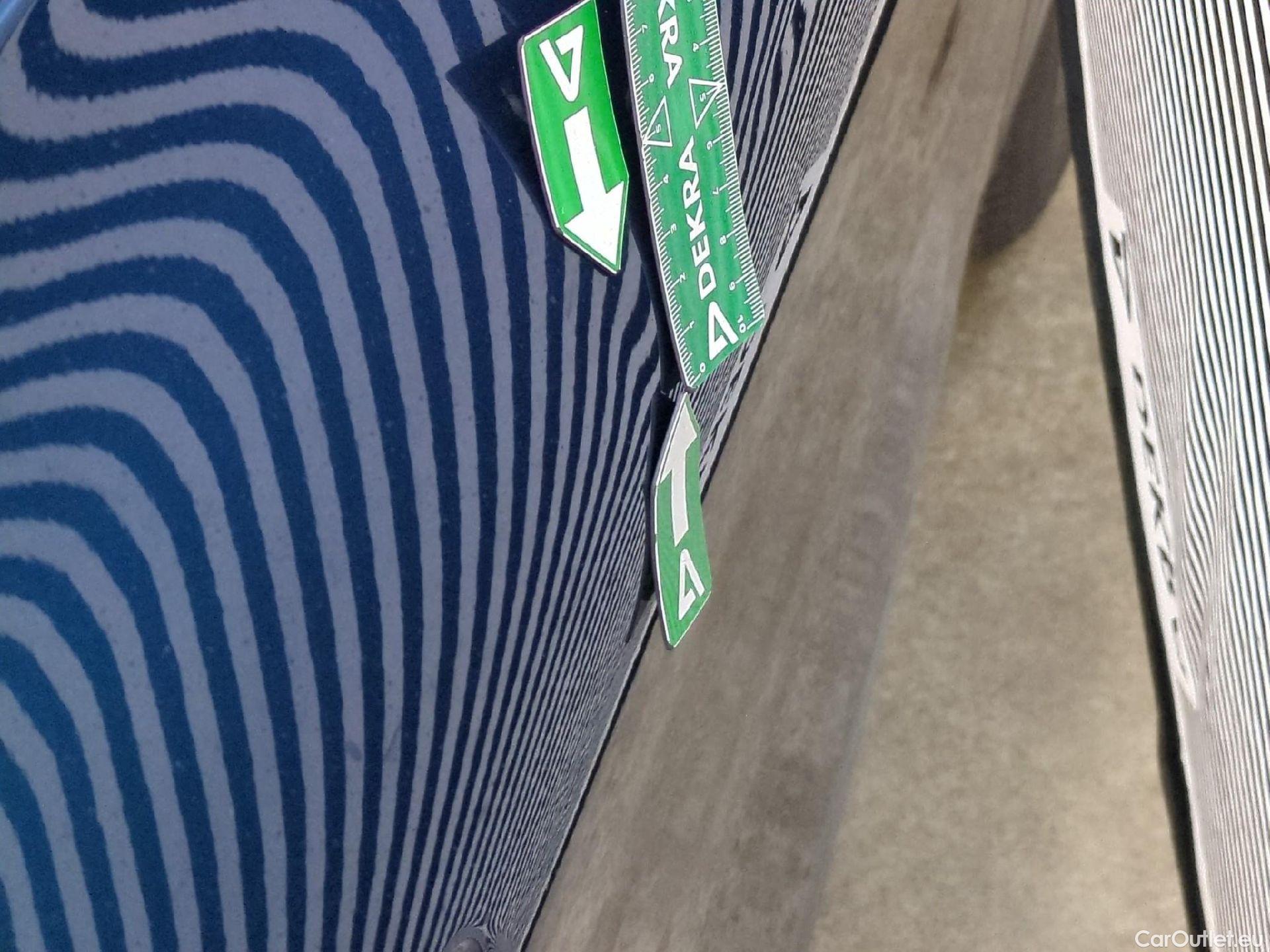  Renault  Arkana RENAULT  / 2021 / 5P / SUV Business TCe 140 EDC #33