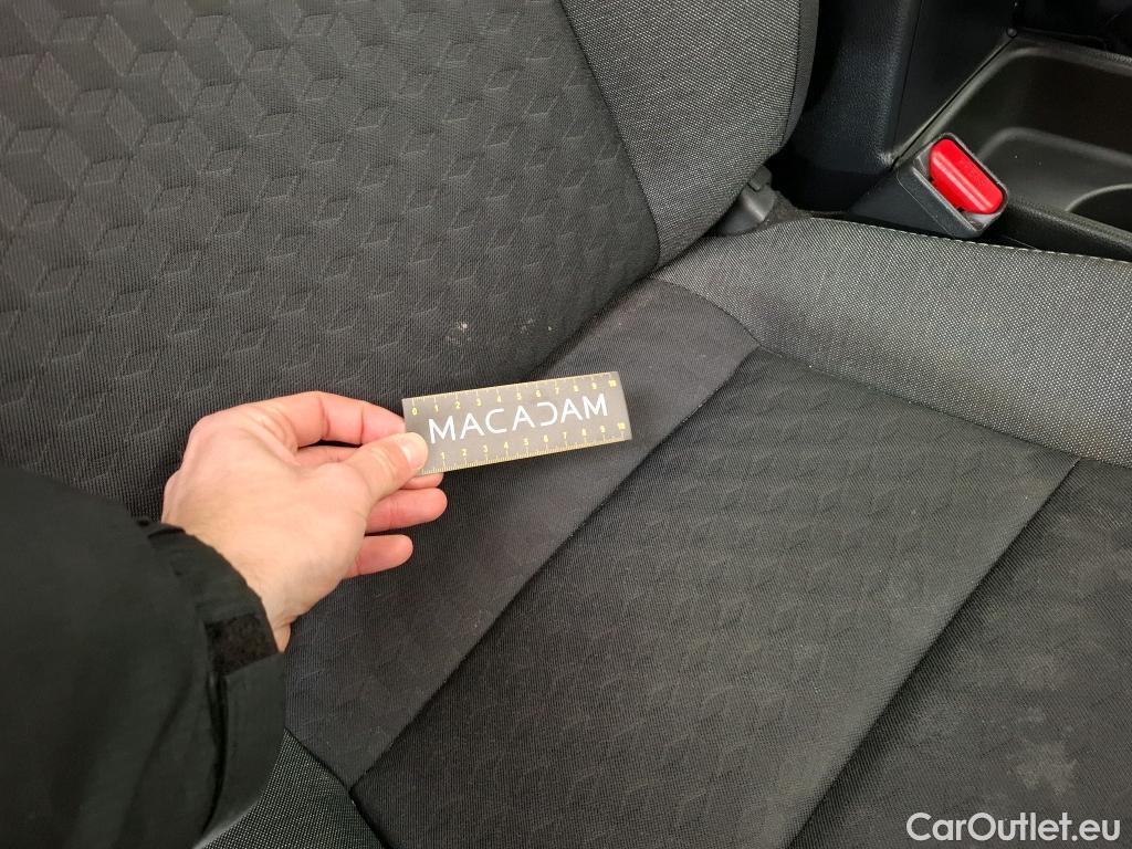  Toyota  Yaris TOYOTA  Hybride / 2019 / 5P / Berline Hybride 116h France Business Stage Acad #38