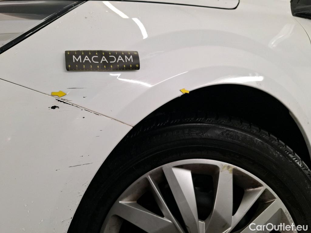  Peugeot  208  Premium 1.5 HDi 100CV BVM6 E6d #2