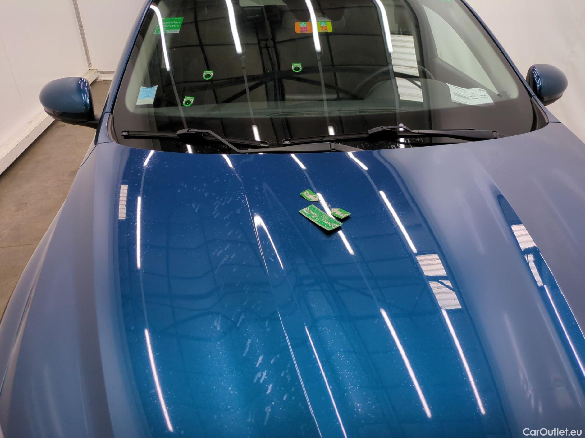  Renault  Arkana RENAULT  / 2021 / 5P / SUV Business TCe 140 EDC #39