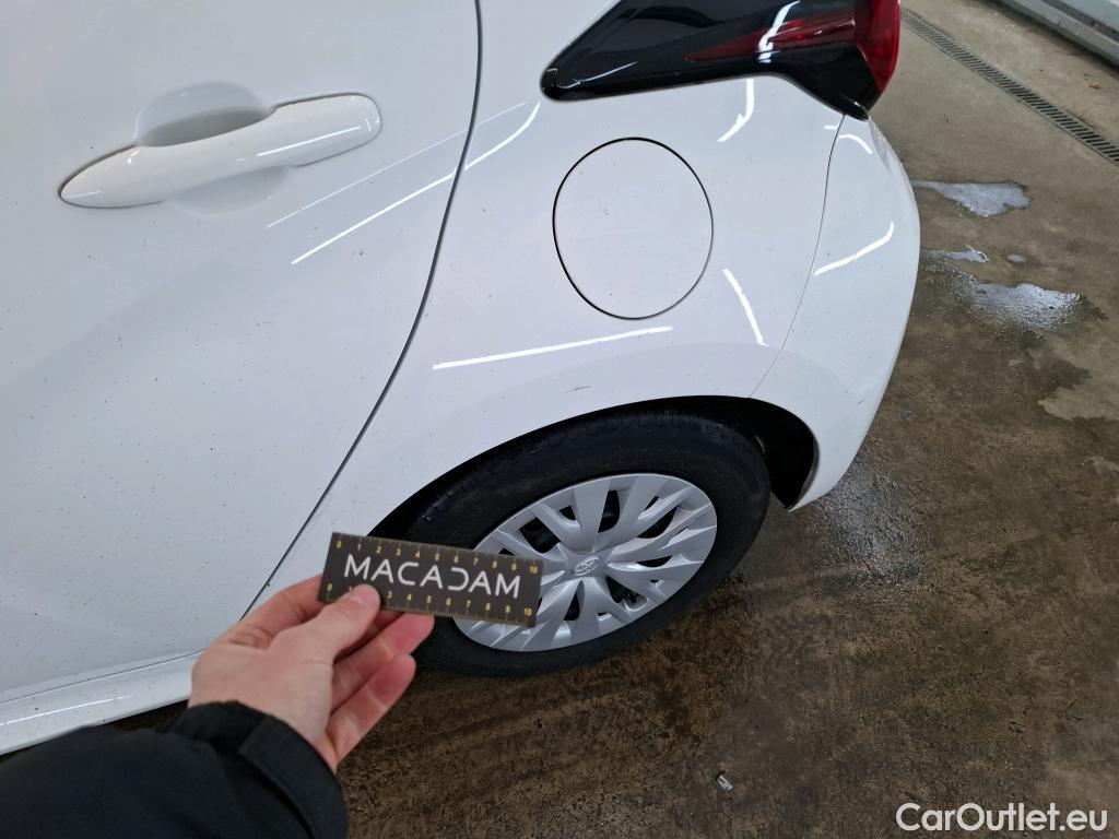  Toyota  Yaris TOYOTA  Hybride / 2019 / 5P / Berline Hybride 116h France Business Stage Acad #43