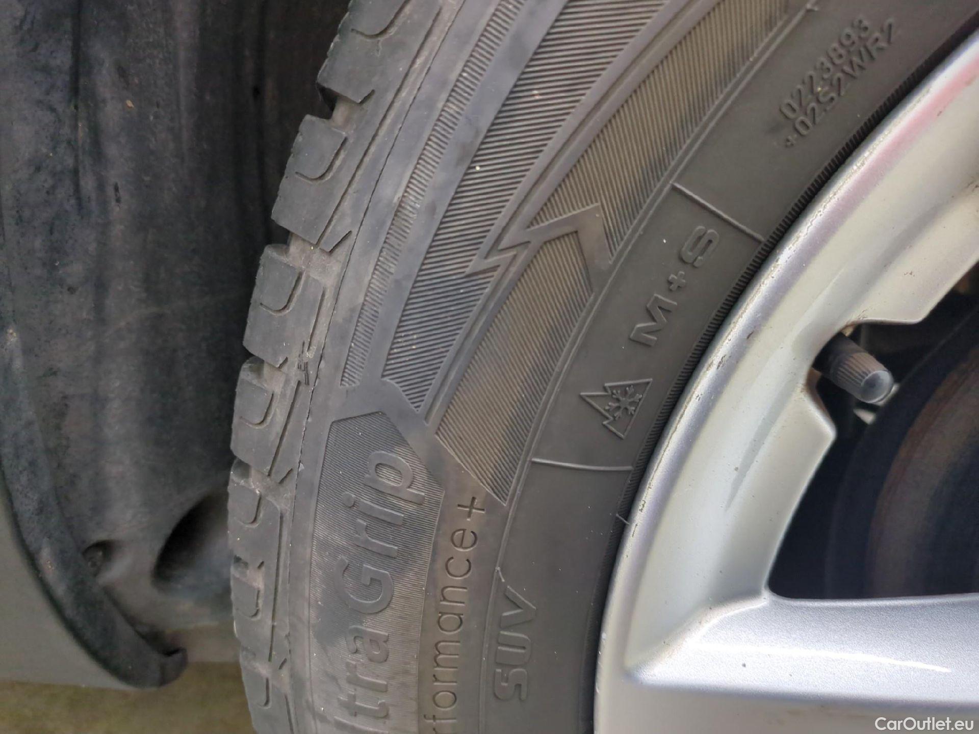  Opel   Grandland X Grandland X Elegance Business 1.2 Turbo 130CV BVA8 E6d #4