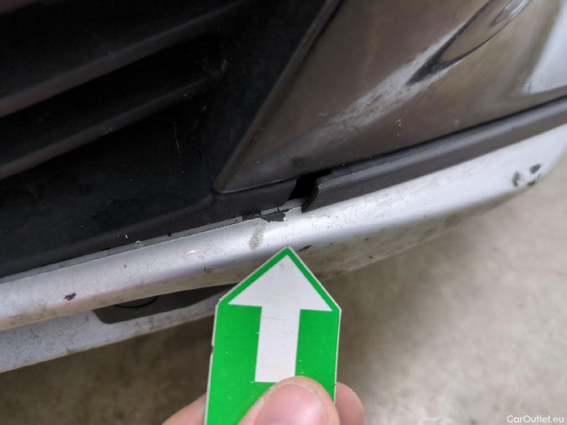  Peugeot  3008  Allure Business 1.5 HDi 130CV BVA8 E6d #32