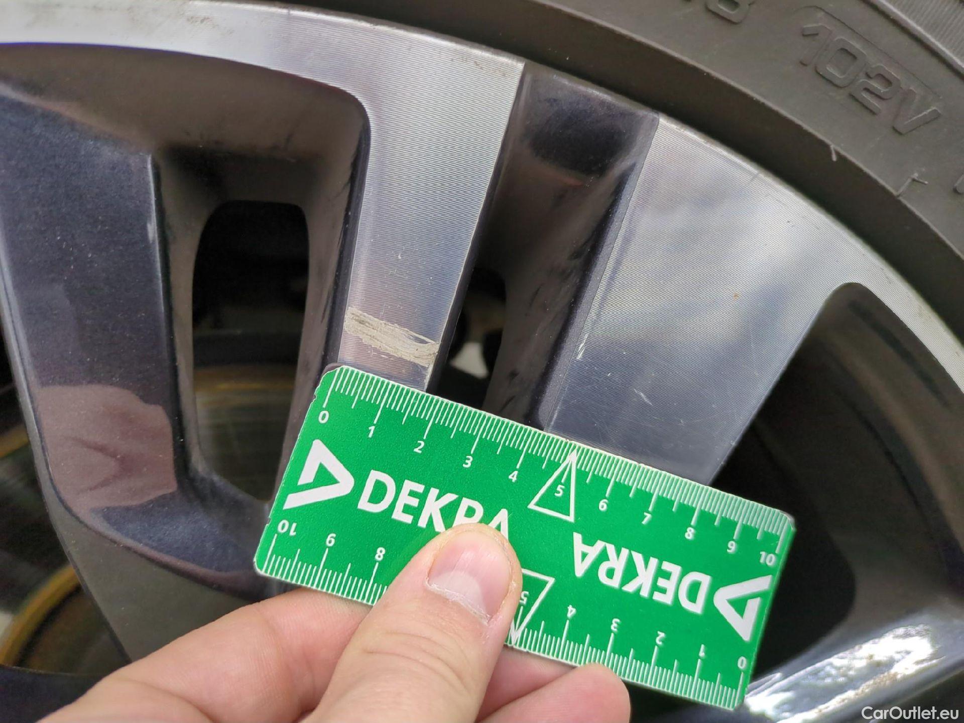  Peugeot  3008  Allure Business 1.5 HDi 130CV BVA8 E6d #21