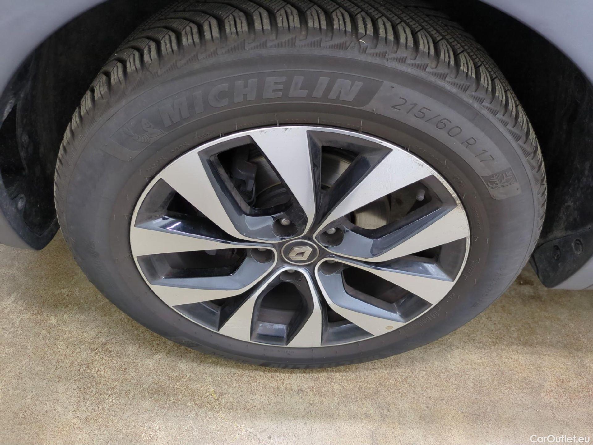  Renault  Arkana RENAULT  / 2021 / 5P / SUV Business TCe 140 EDC #20