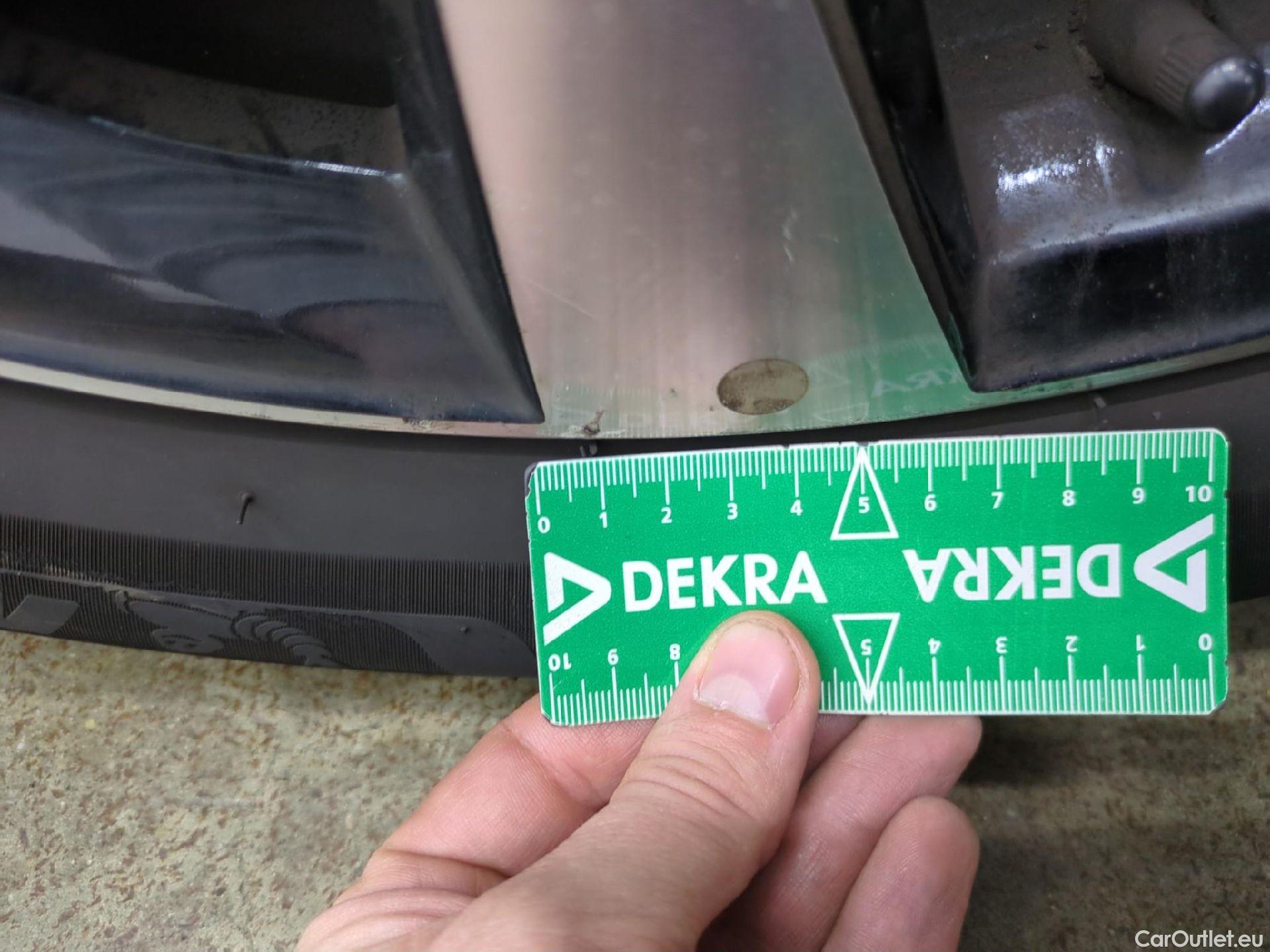  Renault  Arkana RENAULT  / 2021 / 5P / SUV Business TCe 140 EDC #17