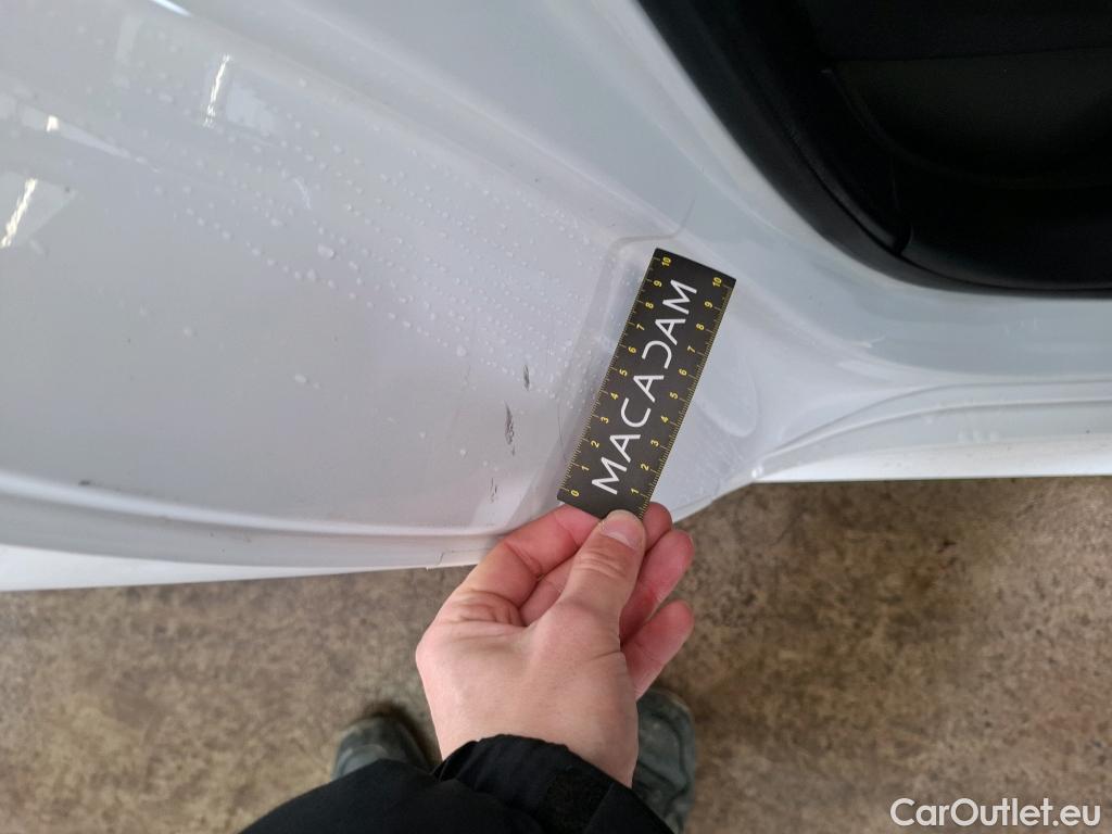  Toyota  Yaris TOYOTA  Hybride / 2019 / 5P / Berline Hybride 116h France Business Stage Acad #42