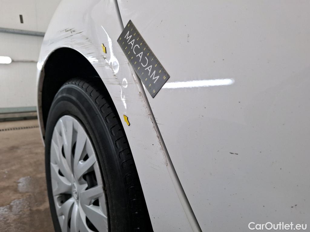  Toyota  Yaris TOYOTA  Hybride / 2019 / 5P / Berline Hybride 116h France Business Stage Acad #3