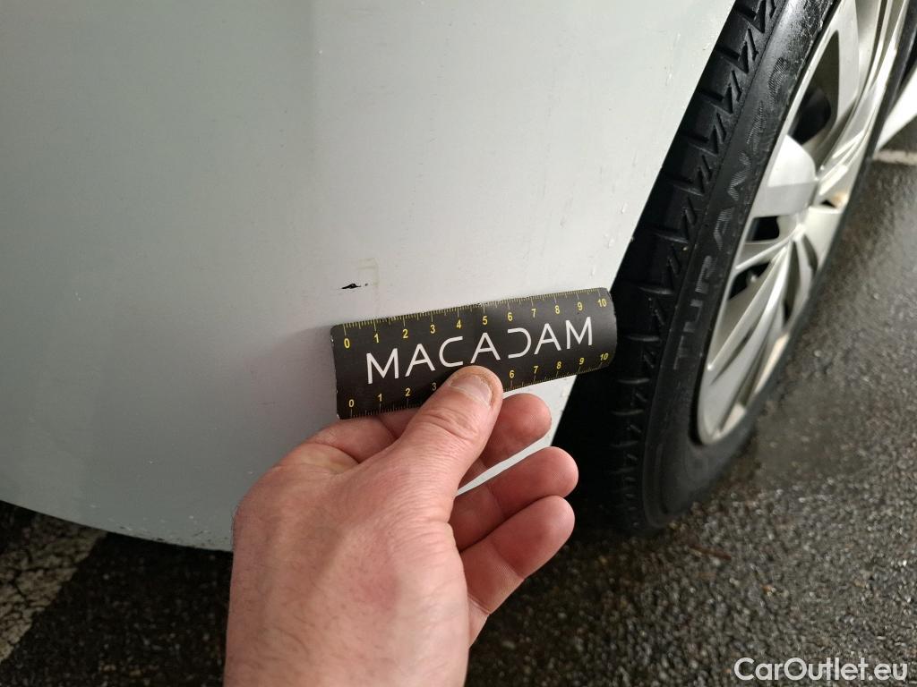  Peugeot  208  Premium 1.5 HDi 100CV BVM6 E6d #43