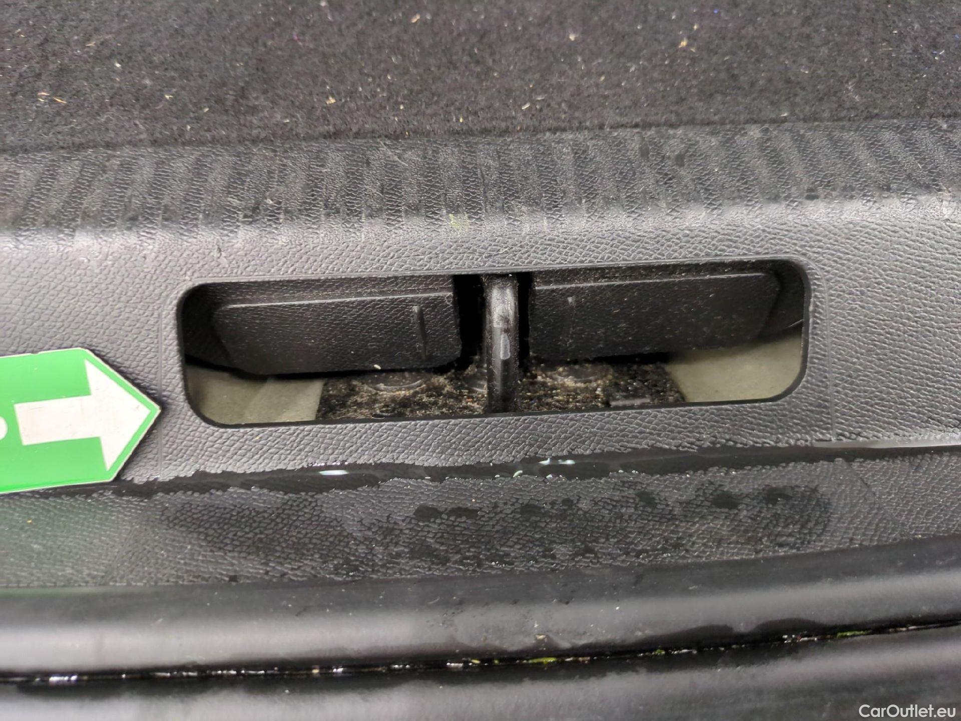  Peugeot  3008  Allure Business 1.5 HDi 130CV BVA8 E6d #11