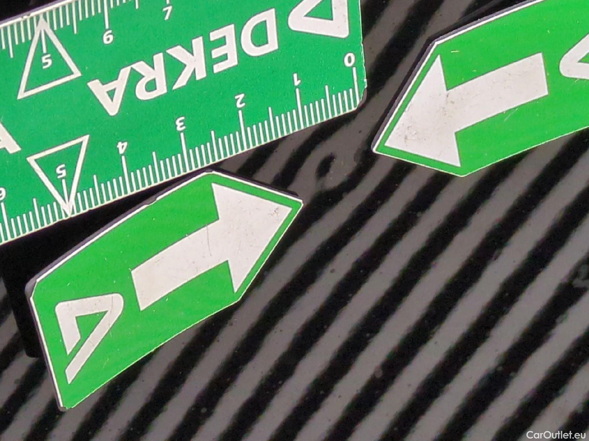  Peugeot  3008  Allure Business 1.5 HDi 130CV BVA8 E6d #35