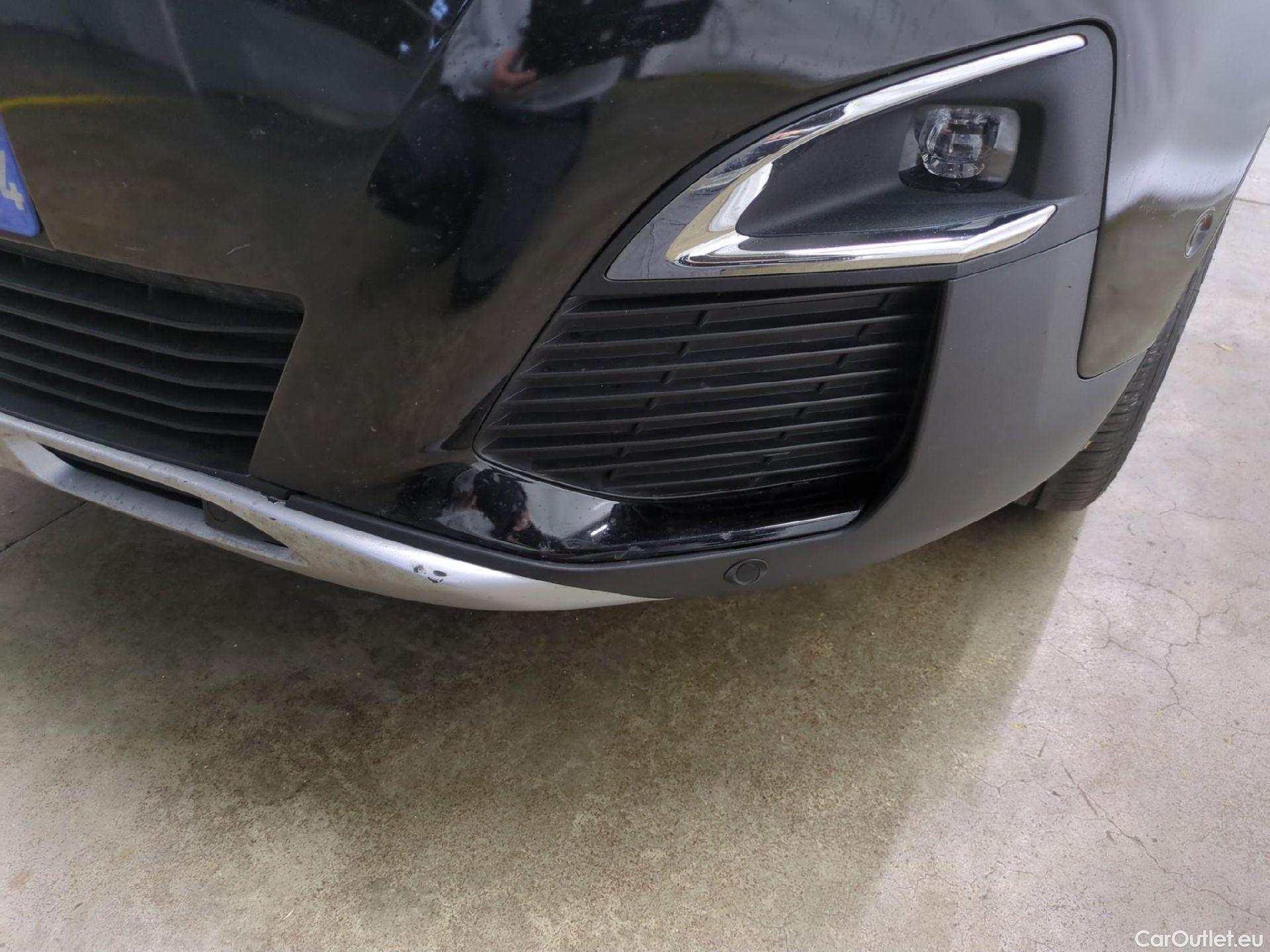  Peugeot  3008  Allure Business 1.5 HDi 130CV BVA8 E6d #47