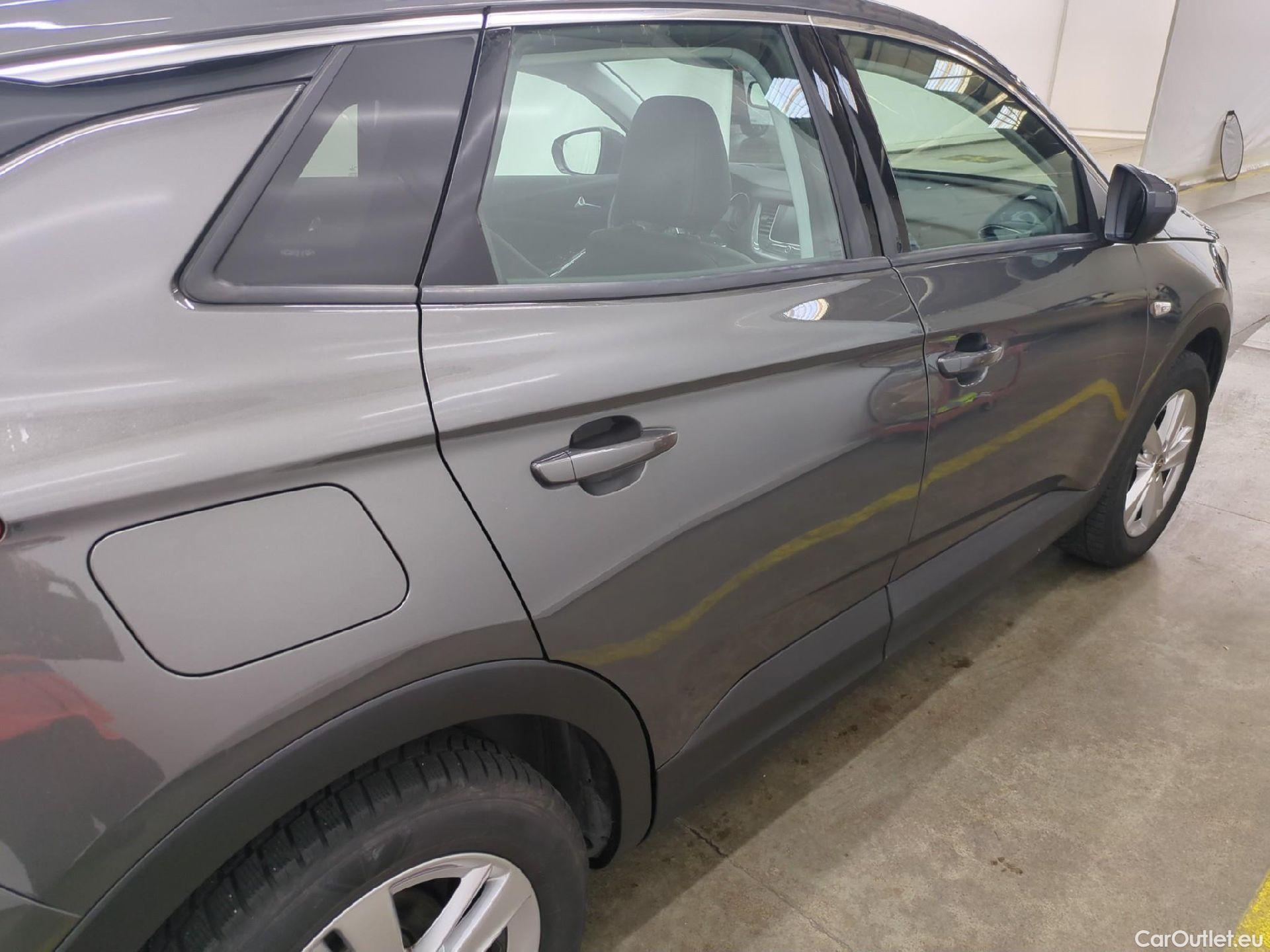  Opel   Grandland X Grandland X Elegance Business 1.2 Turbo 130CV BVA8 E6d #18