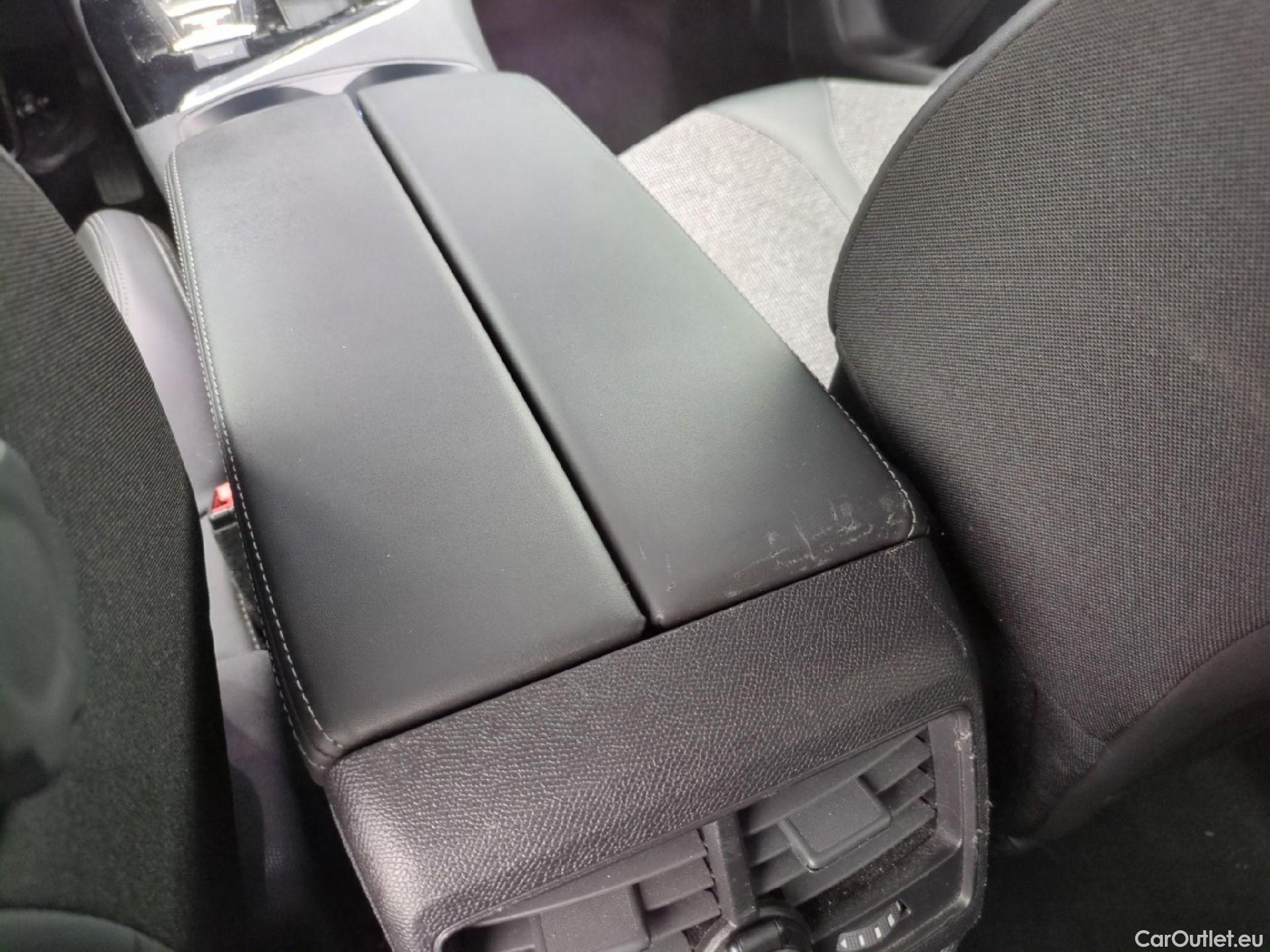  Peugeot  3008  Allure Business 1.5 HDi 130CV BVA8 E6d #5