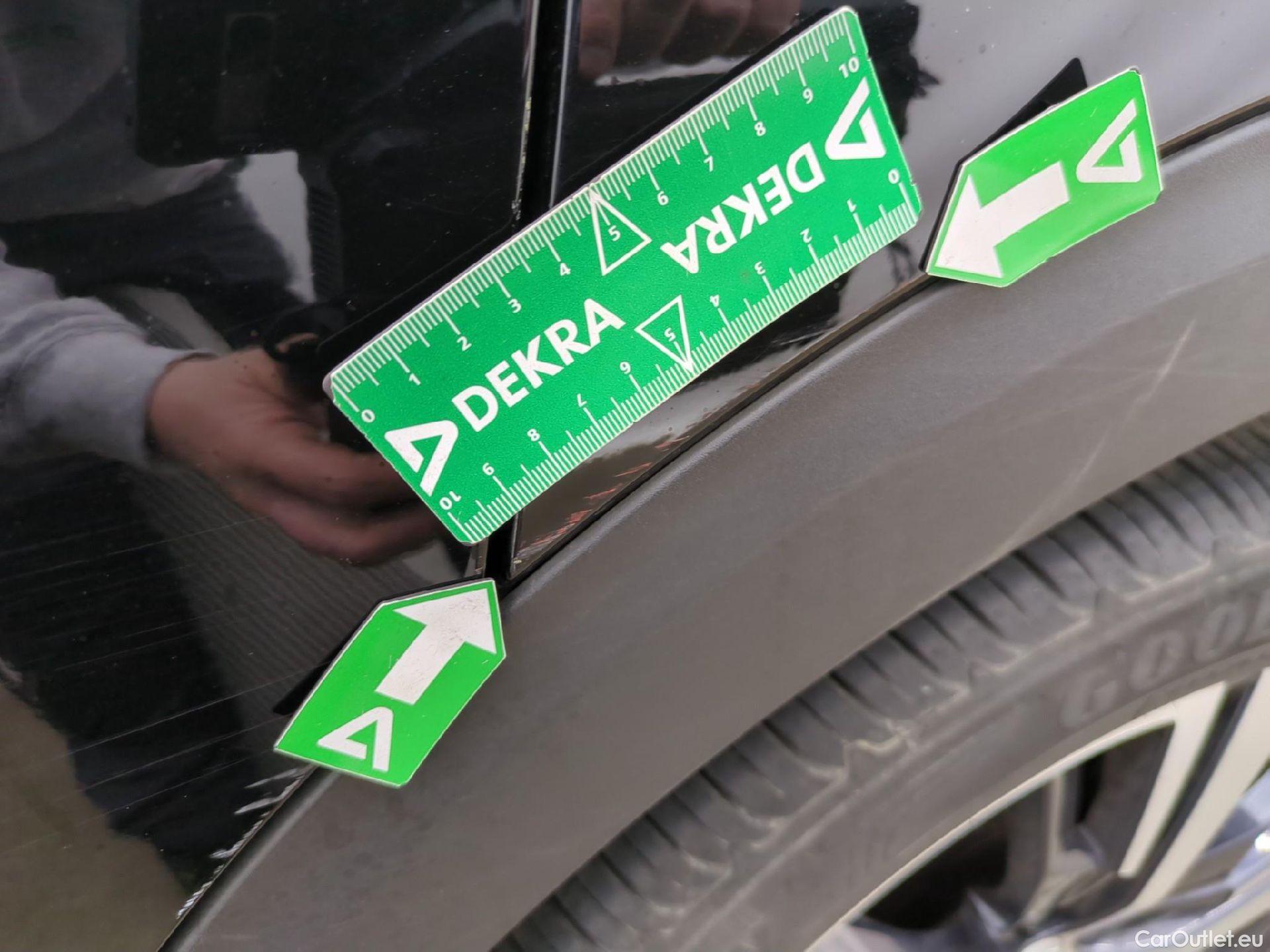  Peugeot  3008  Allure Business 1.5 HDi 130CV BVA8 E6d #38