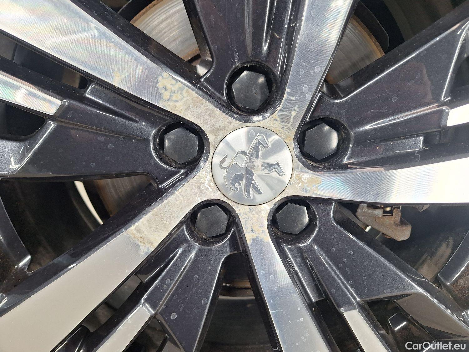  Peugeot  5008 Peugeot,  '16, Peugeot  1.5 BlueHDi 96kW S&S EAT8 GT Line 5d #6