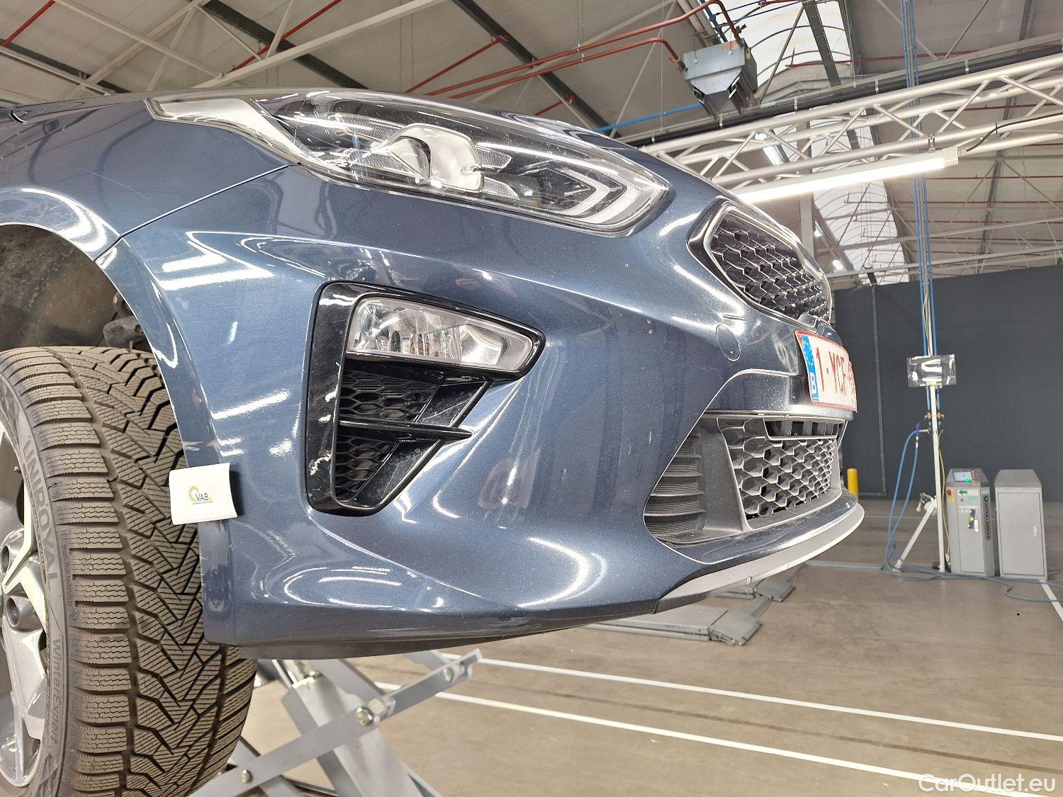  KIA  Cee'd Kia, Ceed '18, KIA  More 1.6 CRDi 115 ISG 5d #18