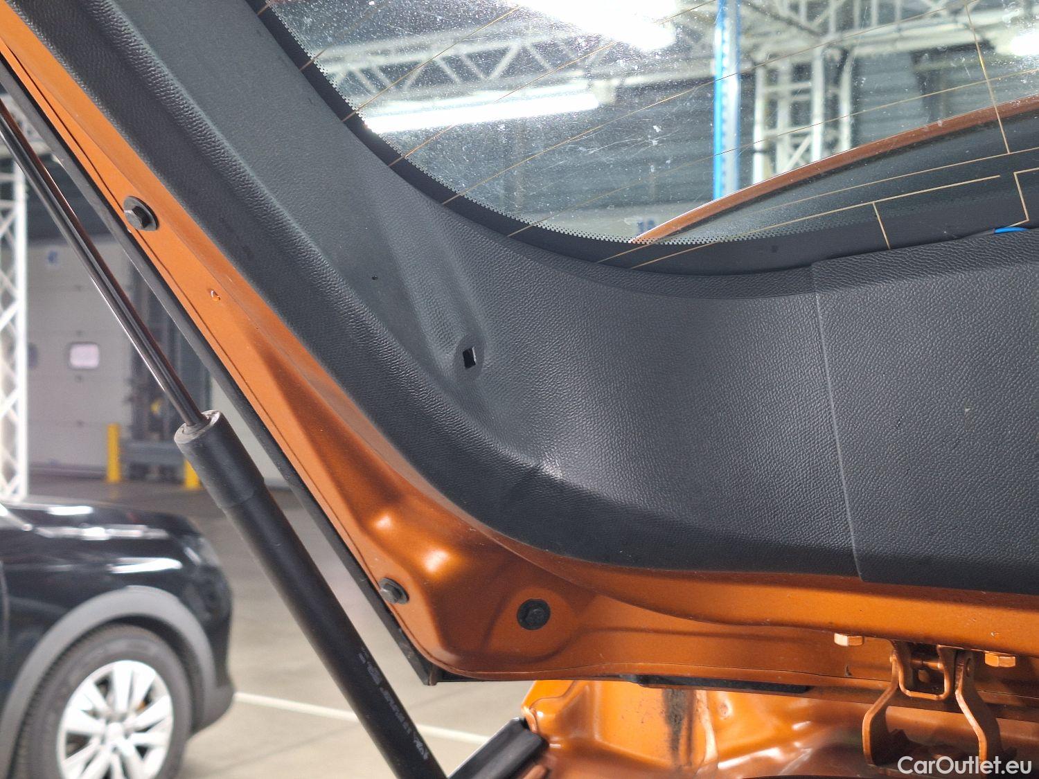  Peugeot  2008 Peugeot,  '19, Peugeot  1.5 BlueHDi 75kW S&S Active 5d #72