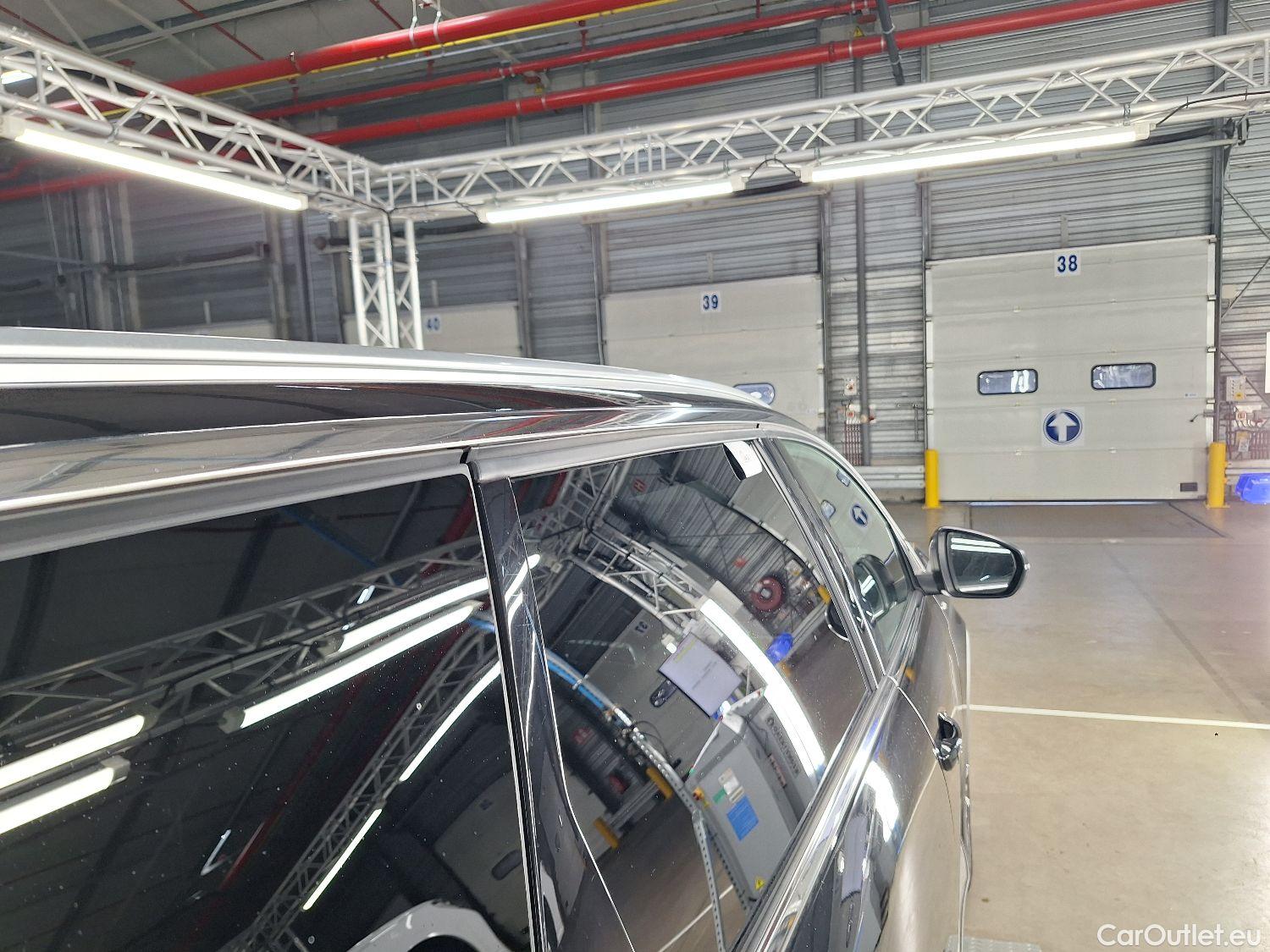  Peugeot  5008 Peugeot,  FL'20, Peugeot  1.5 BlueHDi 96kW S&S EAT8 GT 5d #46