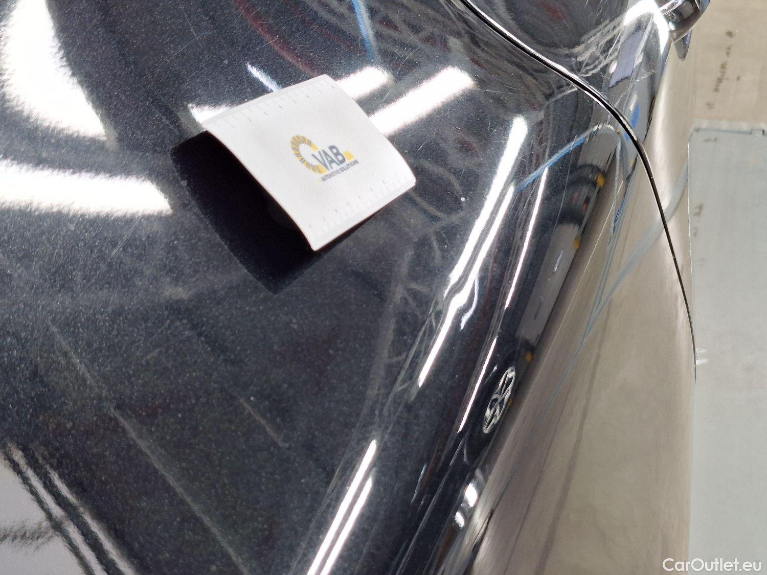  Mercedes  GLA Mercedes,  FL'17, Mercedes-Benz   200 d DCT 5d #53