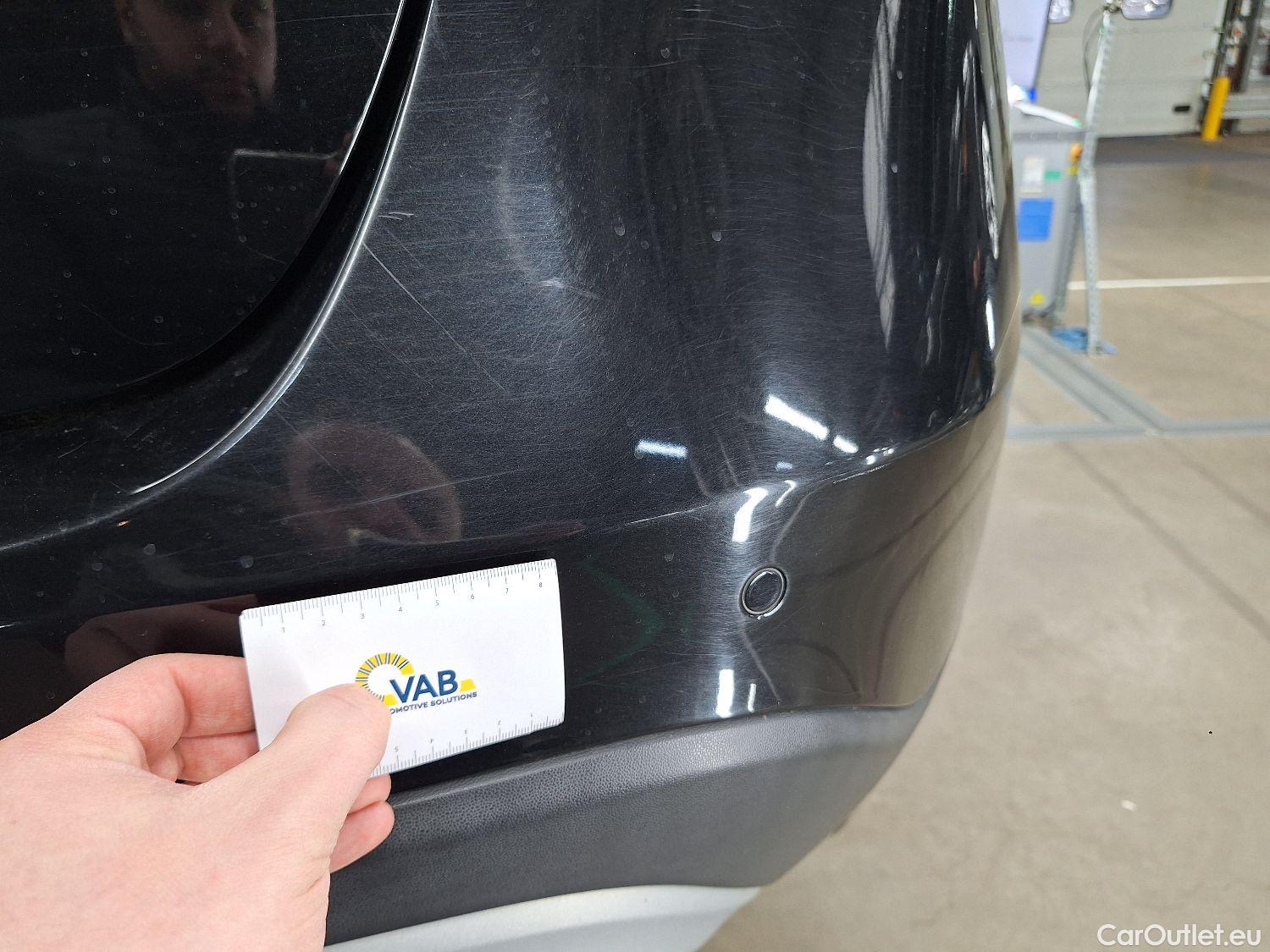  Mercedes  GLA Mercedes,  FL'17, Mercedes-Benz   200 d DCT 5d #29