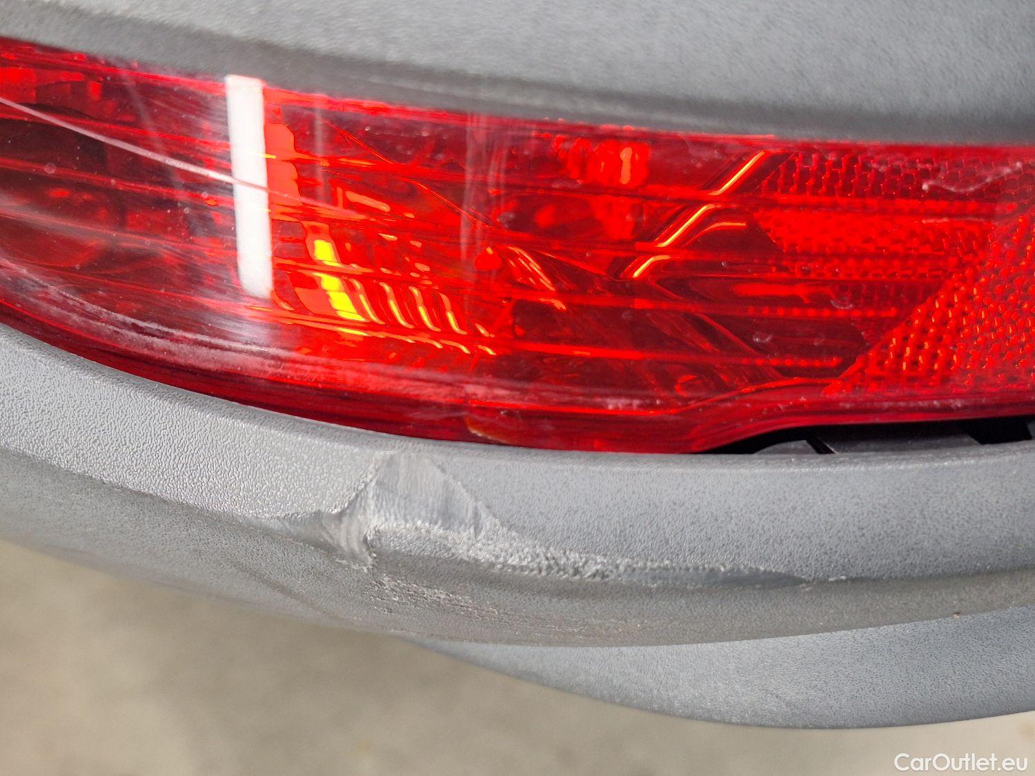  Peugeot  5008 Peugeot,  FL'20, Peugeot  1.5 BlueHDi 96kW S&S EAT8 GT 5d #32