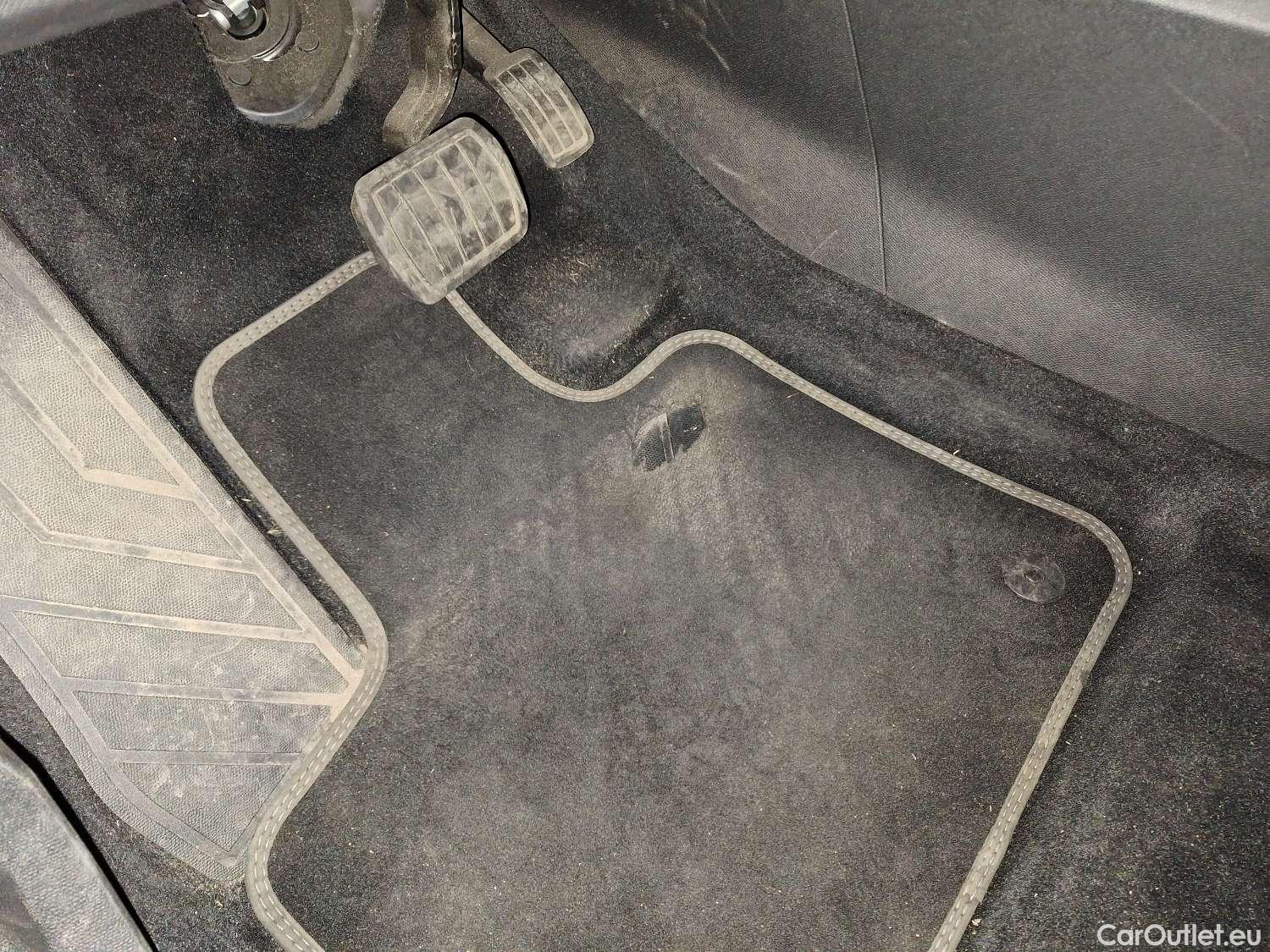  Peugeot  5008 Peugeot,  '16, Peugeot  1.5 BlueHDi 96kW S&S EAT8 Allure 5d #2