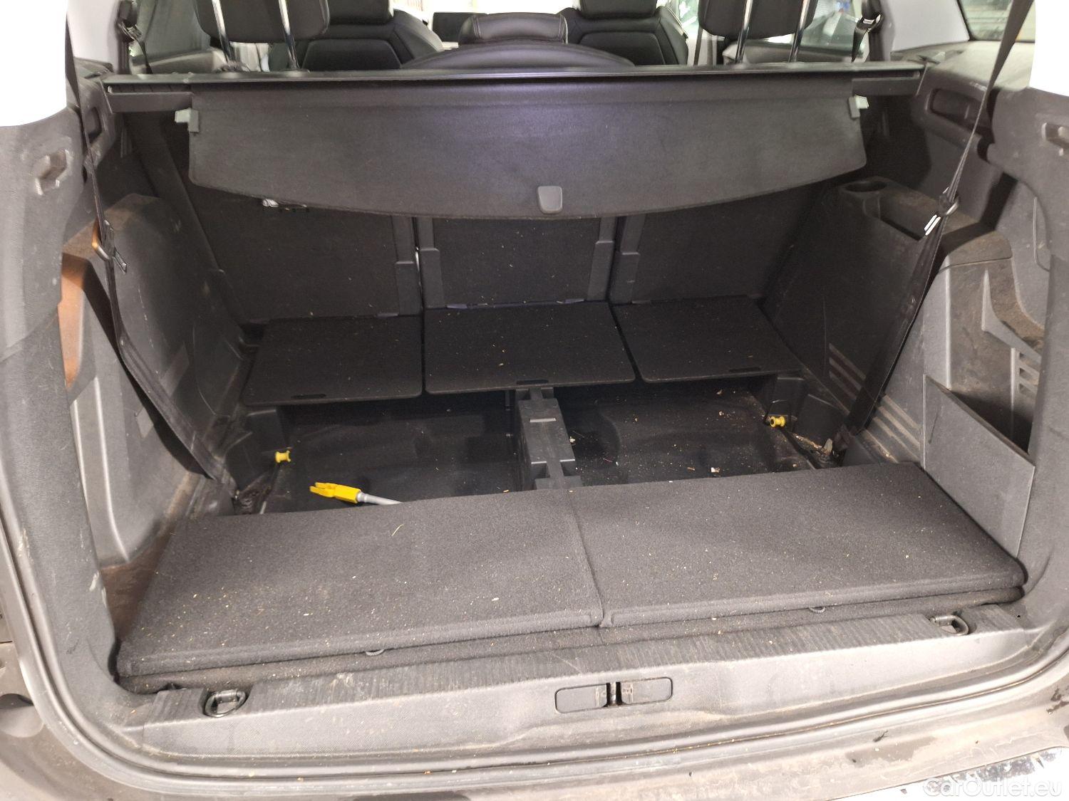  Peugeot  5008 Peugeot,  '16, Peugeot  1.5 BlueHDi 96kW S&S EAT8 Allure 5d #45