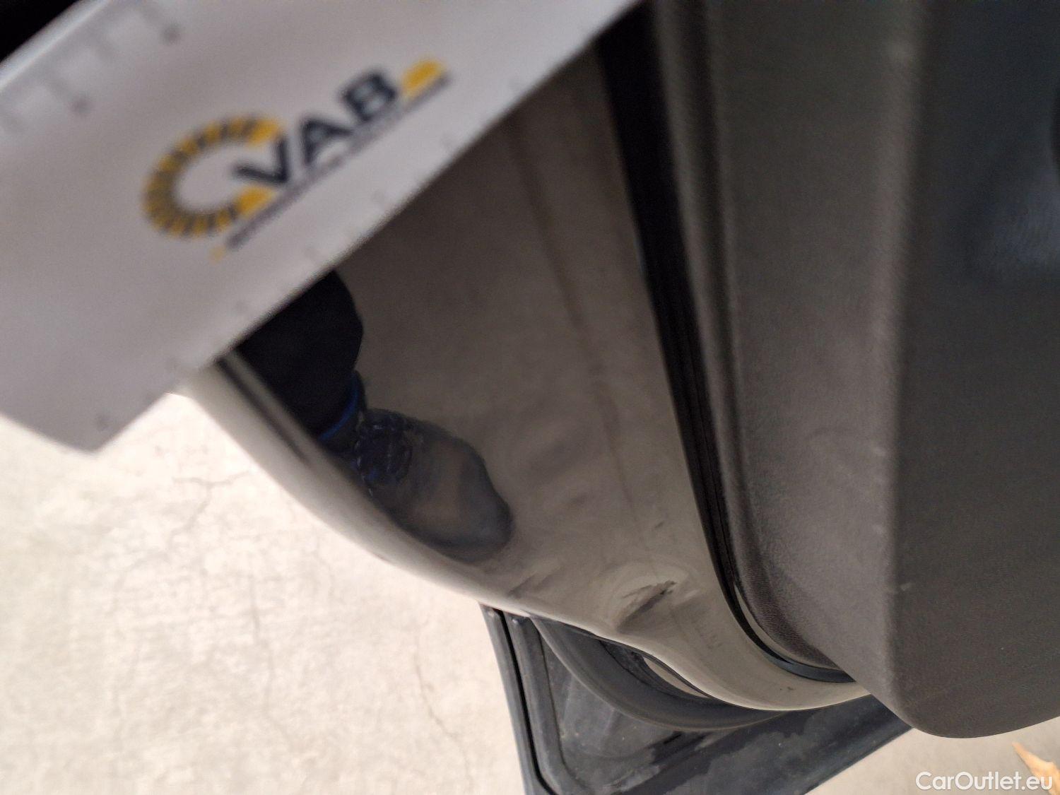  Peugeot  5008 Peugeot,  '16, Peugeot  1.5 BlueHDi 96kW S&S EAT8 Allure 5d #52