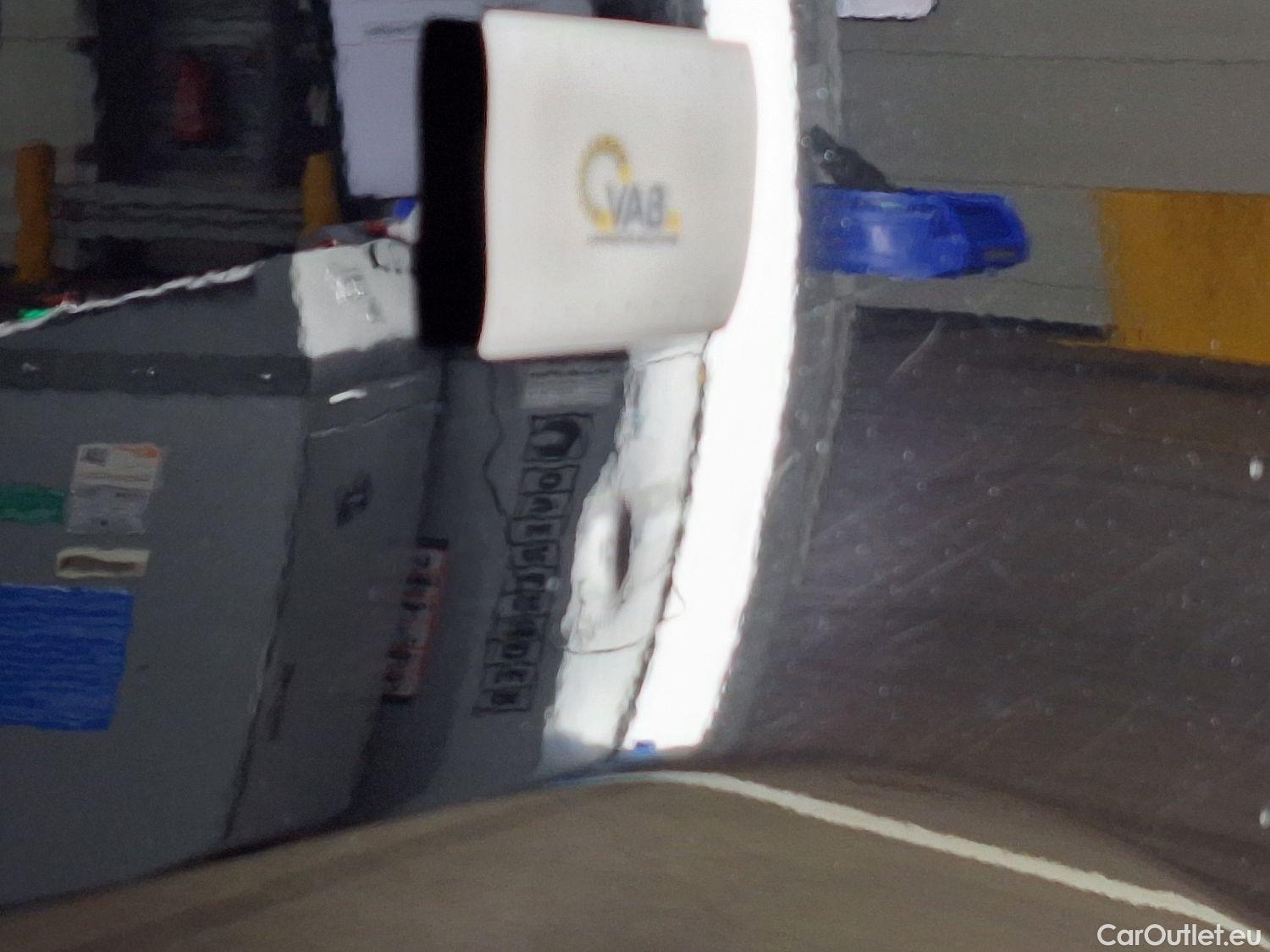  Peugeot  5008 Peugeot,  '16, Peugeot  1.5 BlueHDi 96kW S&S EAT8 Allure 5d #20