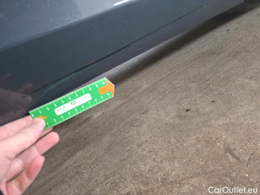  Volkswagen  Tiguan VOLKSWAGEN  / 2020 / 5P / SUV 1.4 eHybrid 245 DSG6 R-Line Exclusive #18