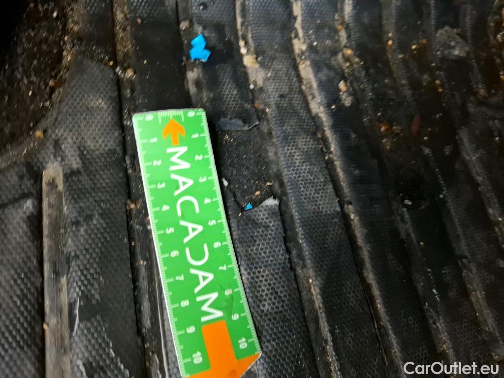  Peugeot  208  Allure Business 1.2 PureTech 100CV BVM6 E6d #10