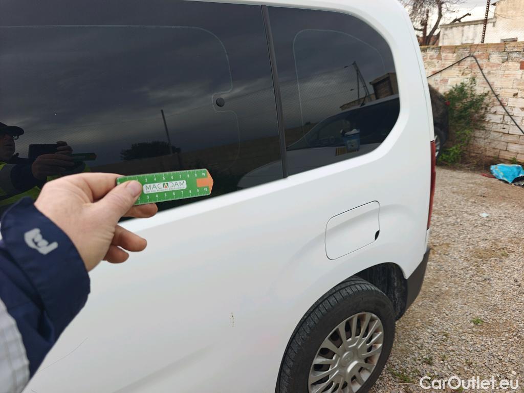  Toyota  Proace TOYOTA  City / 2020 / 4P / combi 1.5D 75kW (100CV) GX L1 (CX) #3