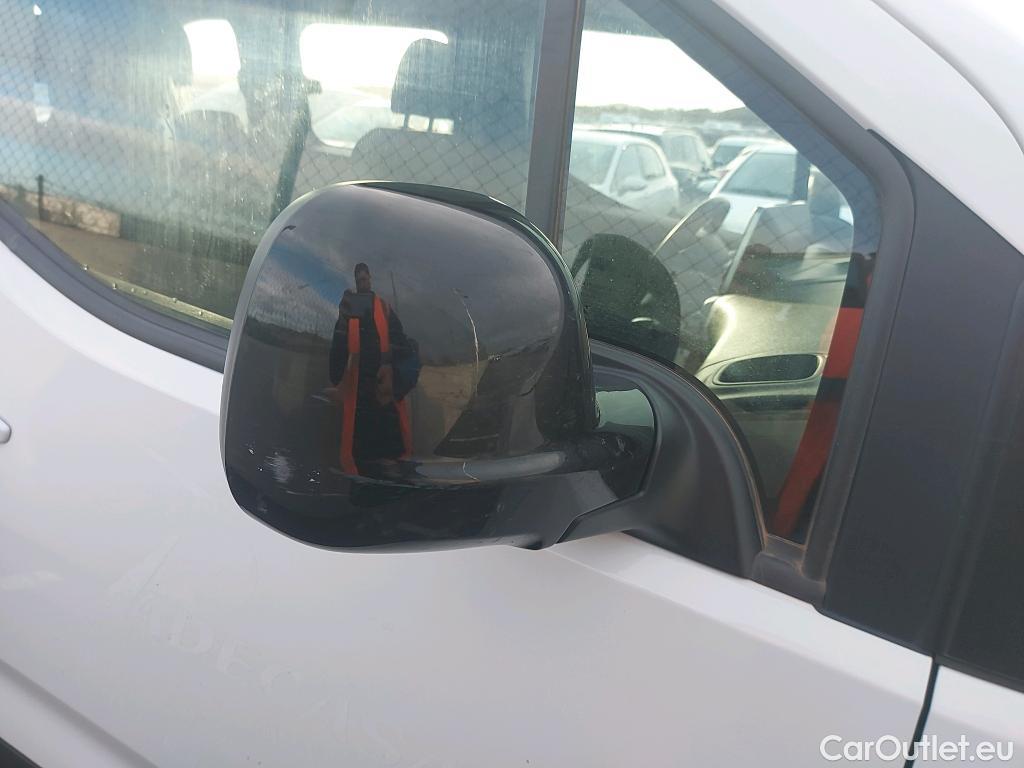  Peugeot  RIFTER PEUGEOT  / 2018 / 5P / monovolumen compacto Active Pack Standard BlueHDi 73kW #45