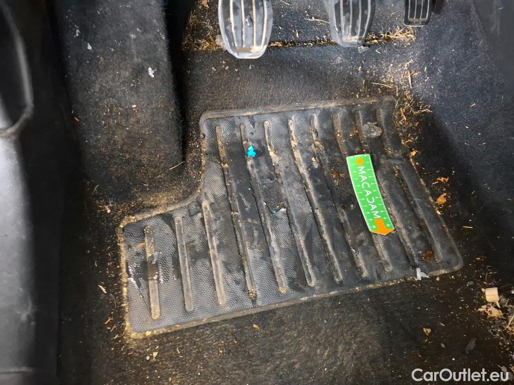  Peugeot  208  Allure Business 1.2 PureTech 100CV BVM6 E6d #8