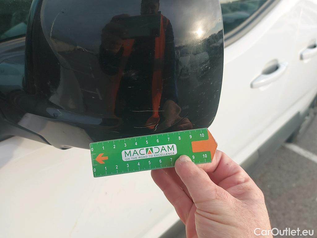  Peugeot  RIFTER PEUGEOT  / 2018 / 5P / monovolumen compacto Active Pack Standard BlueHDi 73kW #44