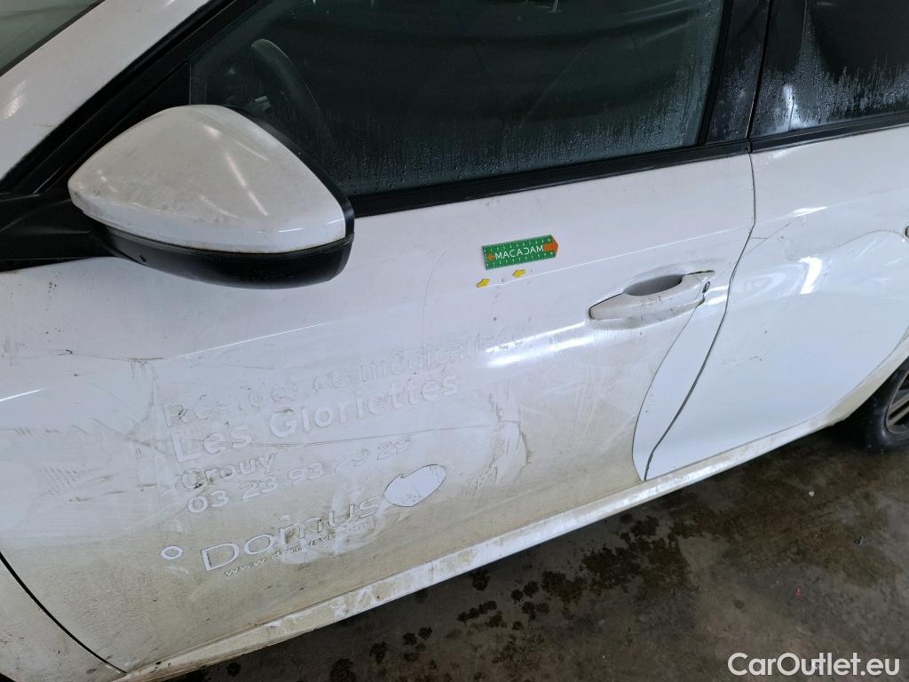  Peugeot  208  Allure Business 1.2 PureTech 100CV BVM6 E6d #11