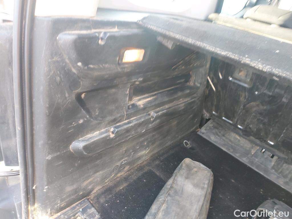  Peugeot  RIFTER PEUGEOT  / 2018 / 5P / monovolumen compacto Active Pack Standard BlueHDi 73kW #23