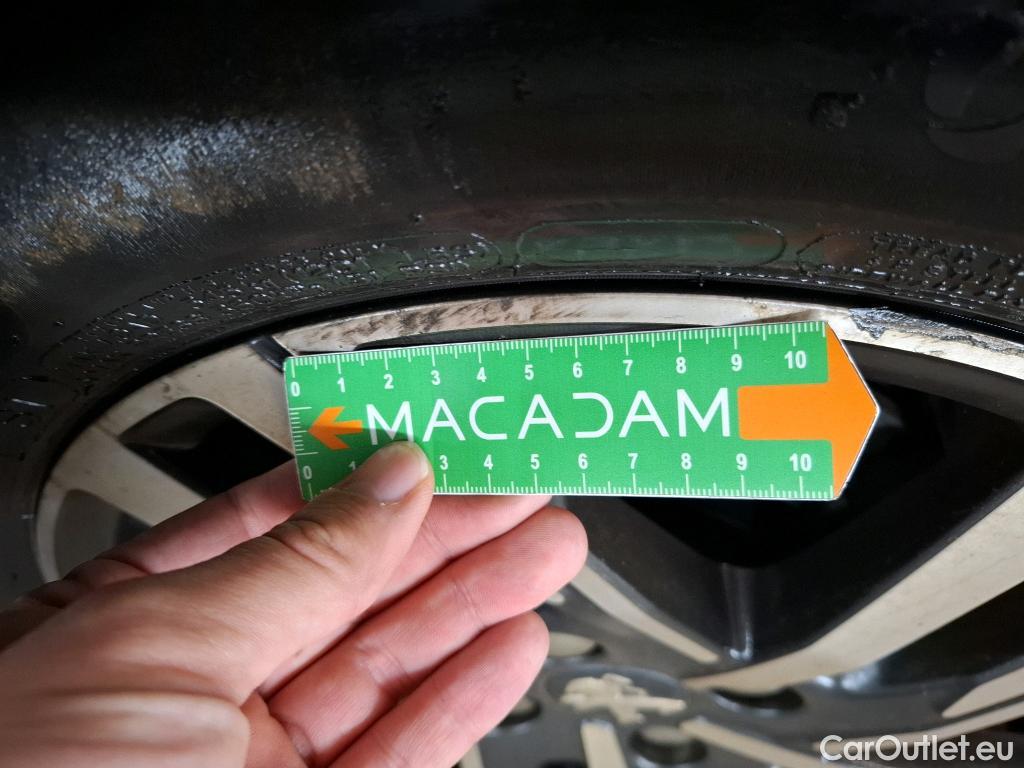  Peugeot  208  Allure Business 1.2 PureTech 100CV BVM6 E6d #5