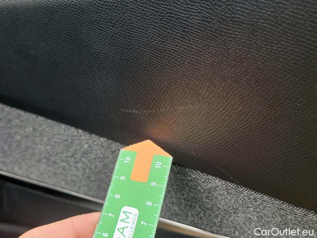  Peugeot  5008 PEUGEOT  / 2017 / 5P / todoterreno Allure BlueHDi 96kW (130CV) S&S EAT8 (CX) #41