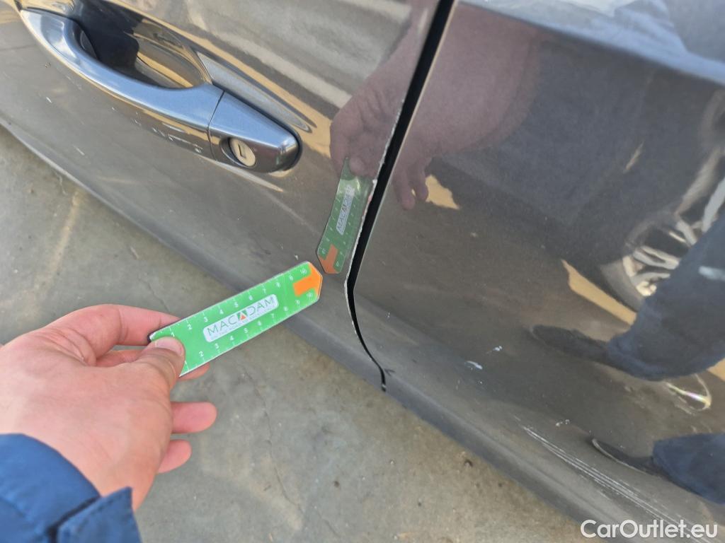  Peugeot  508 PEUGEOT  / 2018 / 5P / berlina con portón 5P Business Line BlueHDi 130 EAT8 (AC) #4