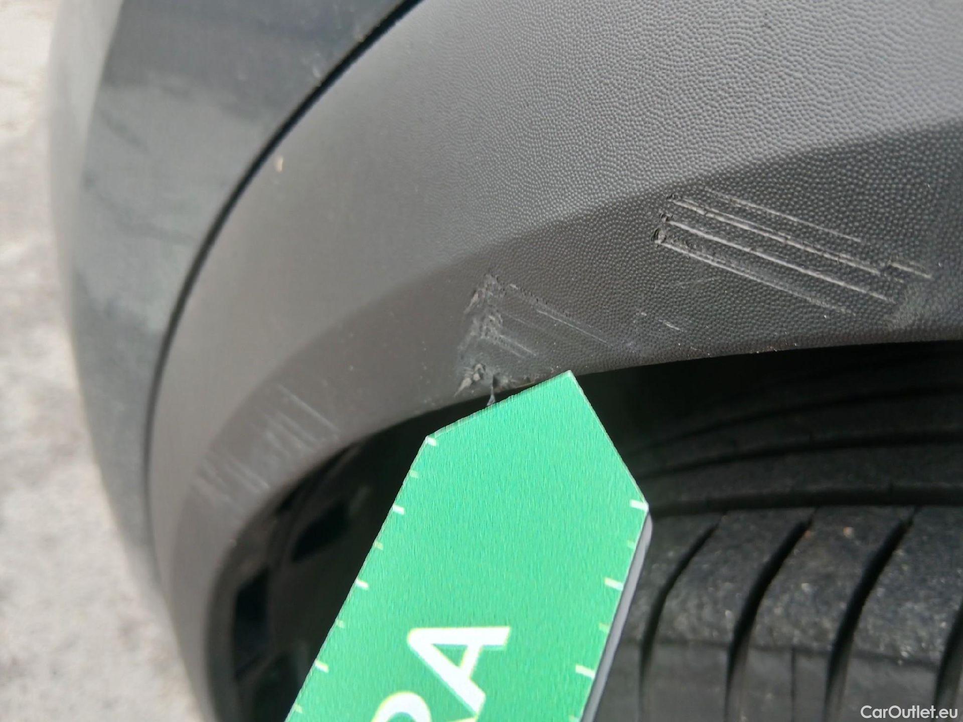  Renault  Captur  II Evolution 1.3 TCe 140CV MT6 E6d #13