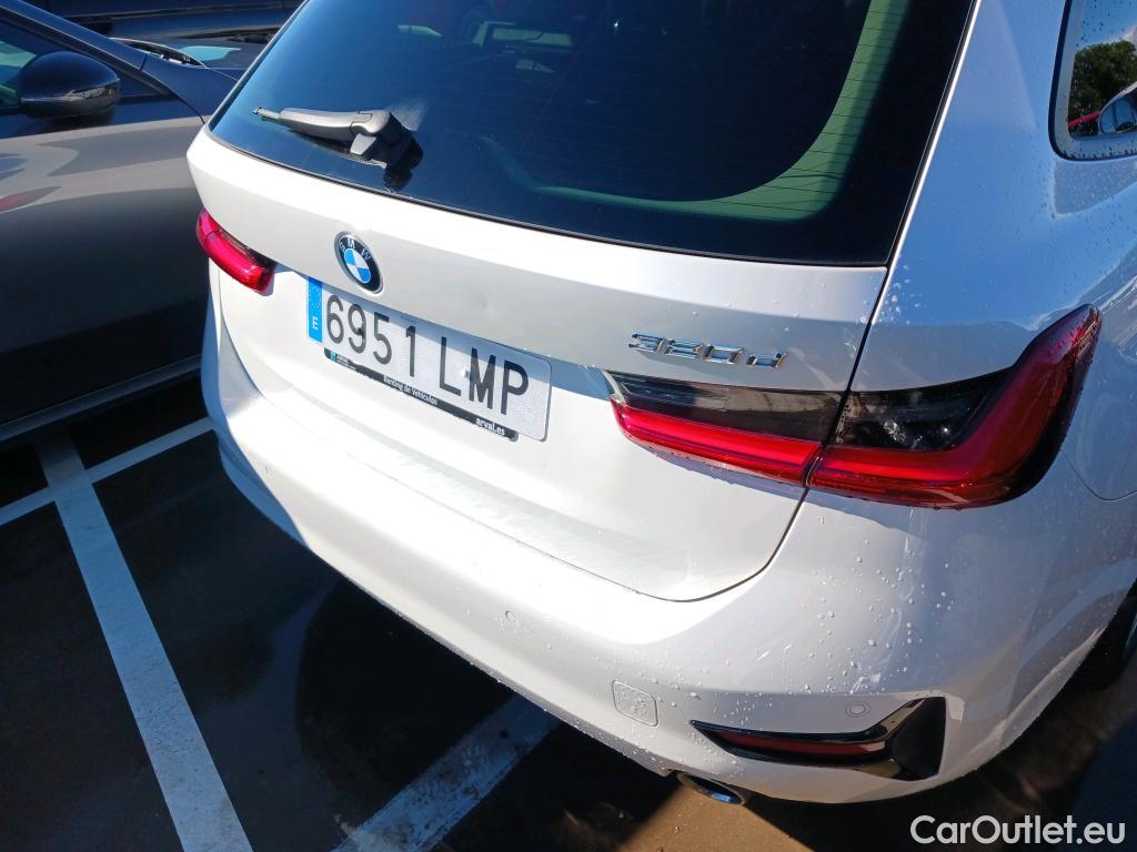  Bmw  Serie 3 BMW  / 2019 / 5P / familiar 320d Auto.Touring #21