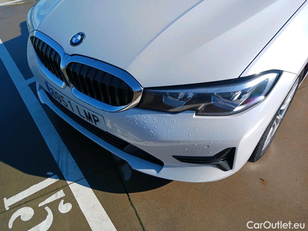  Bmw  Serie 3 BMW  / 2019 / 5P / familiar 320d Auto.Touring #11